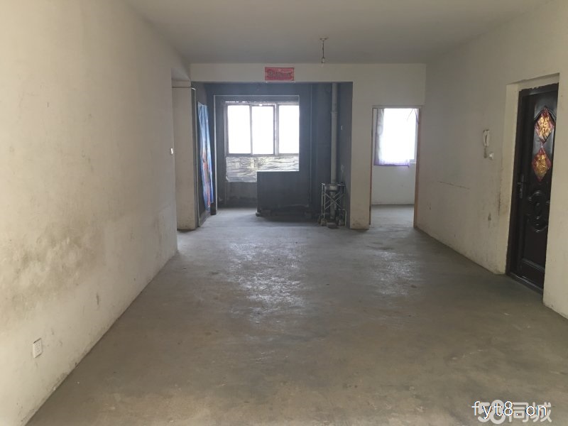 春晖苑一初十一小,繁华商圈,产证满2税低,带平台绿化非常棒!