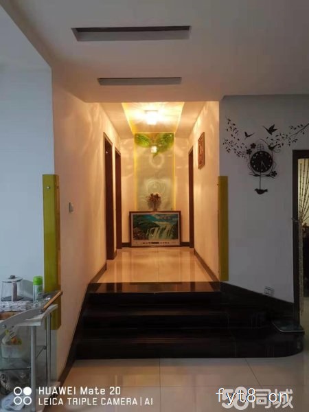 北苑小区错层精装修三楼